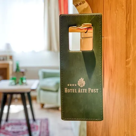 Hotel Alte Post 4*
