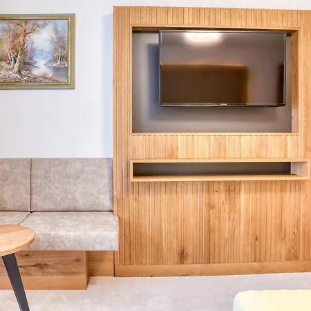 Alte Post Hotel 4*
